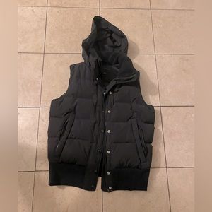 Banana Republic Black Puffy Vest - Sz M, great condition
